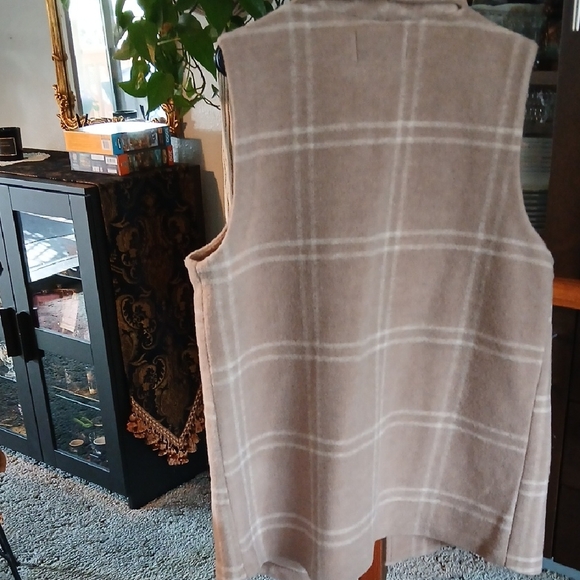 NWT Rachel Zoe Beige Striped Vest - Picture 4 of 6